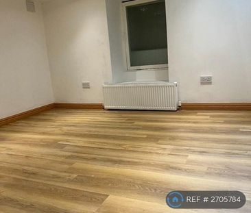 2 bedroom maisonette to rent - Photo 5