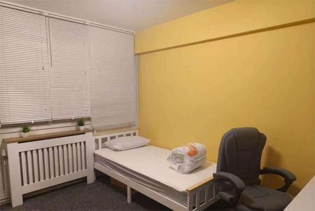 Room in a Shared Flat, Cornish House, SE17 - Photo 5