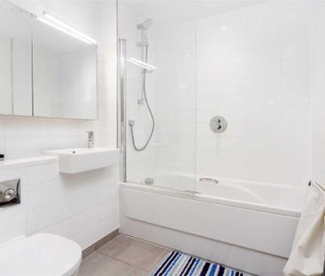 2 bedroom flat to rent - Photo 6