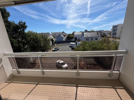 Location Appartement 3 pièces 82m² - Photo 5