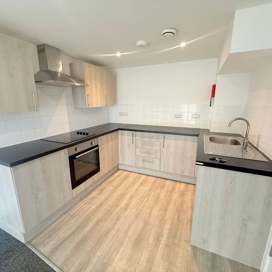 Newton Road, Yeovil, Somerset - Photo 1