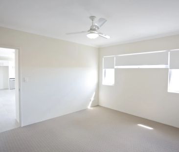 FABULOUS APARTMENT LIVING! - Photo 1