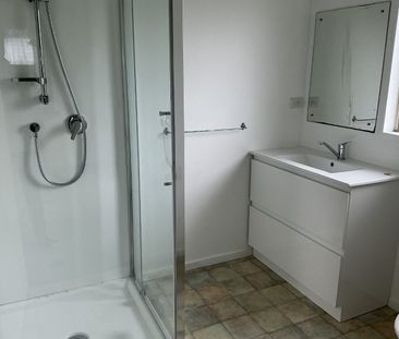 For Rent – Spacious 3-Bedroom, 2-Bathroom Home in Masterton - Photo 1