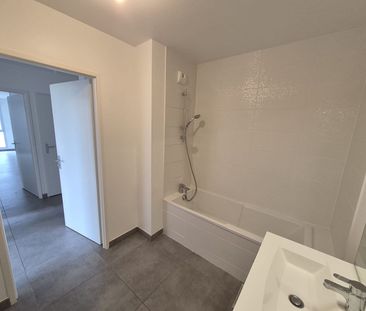 Location Appartement 3 pièces 64m² - Photo 3