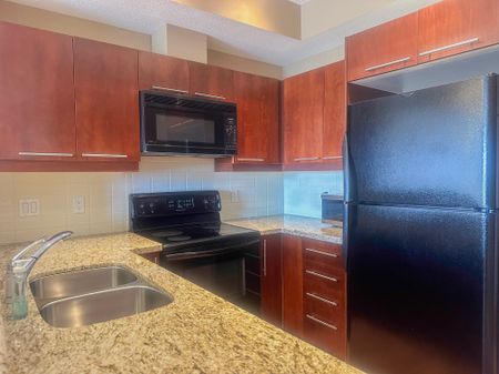 2 Bed 2.5 Bath Marda Loop Townhouse | Parking + Fireplace - Photo 5