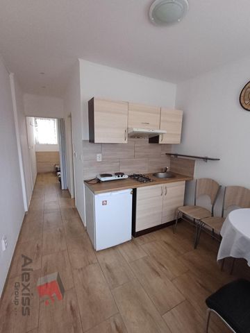 Pronájem bytu 1+kk a garsoniéry 26 m², Záluží, Čelákovice - Фото 2