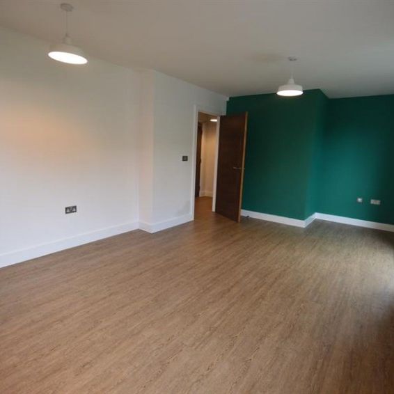2 Bedroom Apartment Available Arranging tenancy - Photo 1