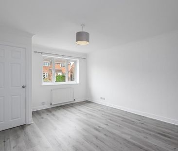 2 bedroom end of terrace house to rent - Photo 1