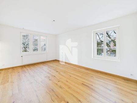 Helle und grosszügige 5.5-Zimmer-Wohnung am Löwenkreisel mit Balkon, Waschturm und 2 Badezimmern - Foto 2