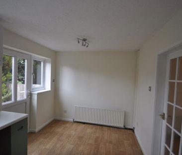 3 bedroom terraced house to rent - Photo 6