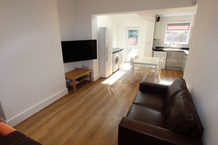 24 Chestnut Street - Photo 4