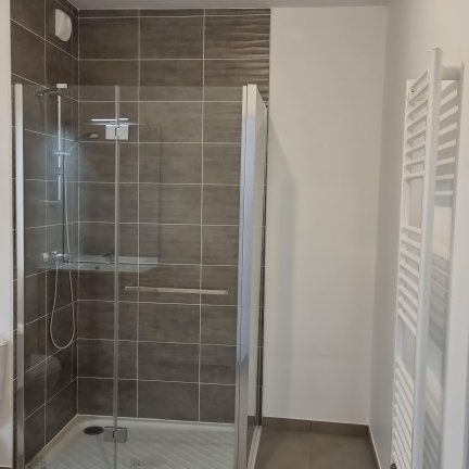 Location Appartement 2 pièces 42m² CHAMBERY 73000 - Photo 3