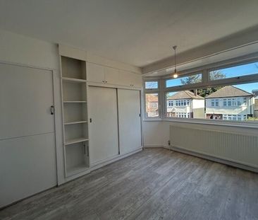 Orchard Avenue, Rainham, RM13 9NY - Photo 1