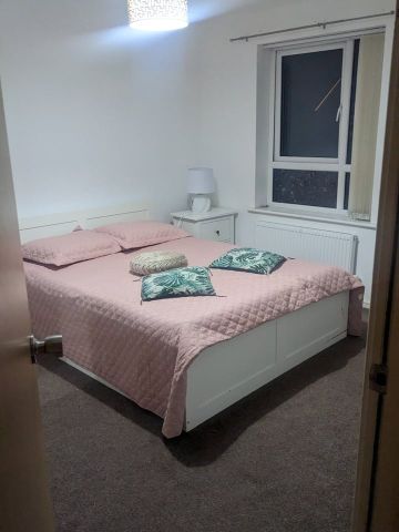 Room in a Shared House, Clover Drive, M7 - Photo 4