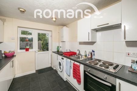 Sycamore Close, Woodley, Reading, RG5 - Photo 3