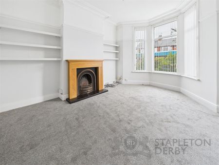 3 Bedroom Terraced House for Rent - Photo 2