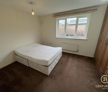 3 bedroom semi-detached house to rent - Photo 6