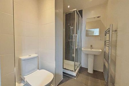 Bournemouth, BH1 - Photo 3