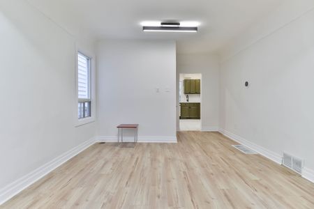 For Lease - 212 Coxwell Avenue, Toronto, Ontario - Photo 4