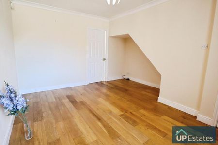 2 bedroom end of terrace house to rent - Photo 5