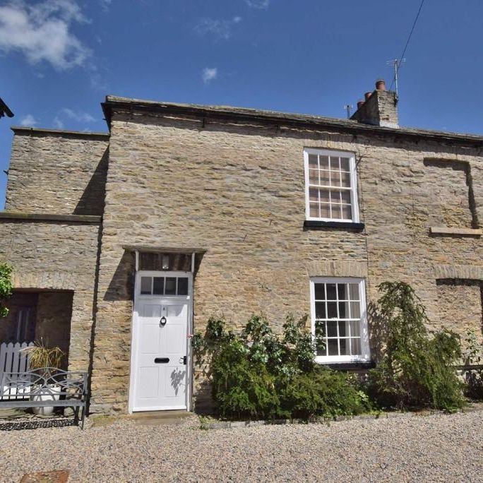 2 bedroom cottage to rent - Photo 1