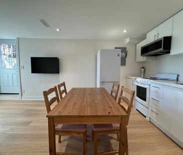 For Lease - 145 Harrison Drive Unit# Lower 1, Newmarket, Ontario - Photo 4