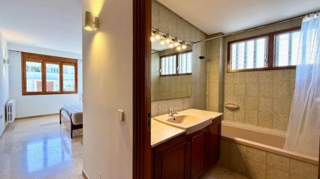 Piso de alquiler en Jaume III - Photo 5