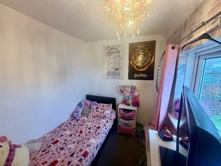 3 bedroom house to rent - Photo 3