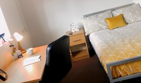 Two bed apartment (shared) - Photo 4