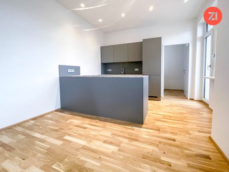 Renovierte 4- Zimmer Wohnung mit Balkon und Loggia - Photo 2