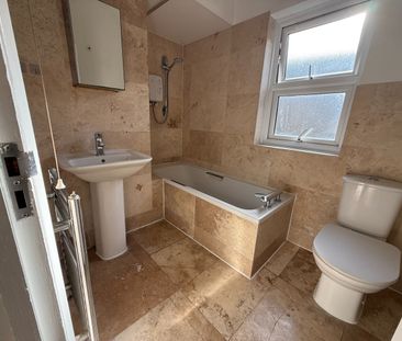 Room in a Shared Flat, Rutland Park Mansions, NW2 - Photo 6