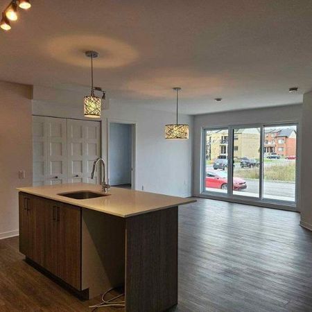 2 CH - 1 SDB - Laval - $2,000 /mo - Photo 3