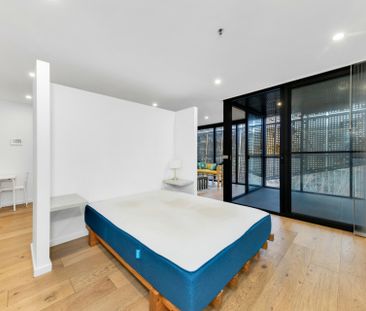 Modern and Stylish Furnished Apartment! - Photo 3