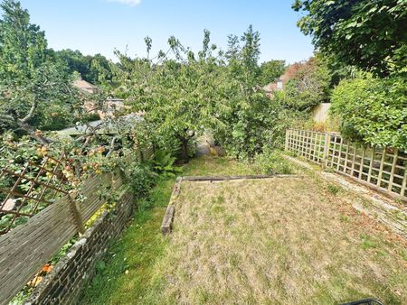 3 bedroom terraced to rent Leicester Road, Lewes - Photo 4