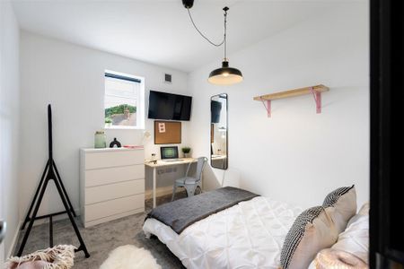 9 bedroom house to rent - Photo 3