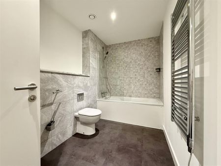 Lincoln House, Bolton - Photo 4