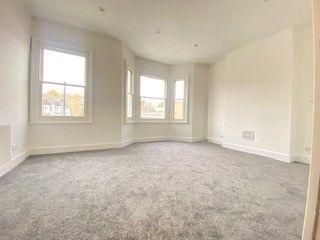 2 bedroom maisonette to rent - Photo 1