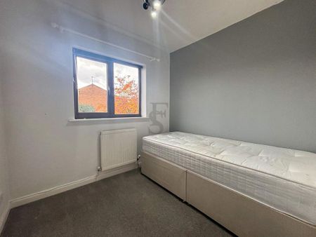 5 bedroom detached house to rent - Photo 5