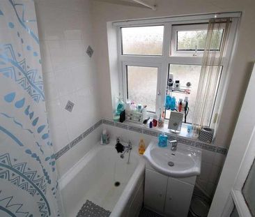 Blundellsands Road East, Blundellsands, Liverpool, L23 - Photo 6