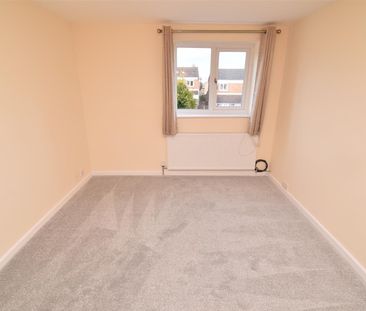 Speak Close, Pinders Heath, Wakefield - Photo 2