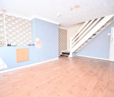 2 bedroom cottage to rent - Photo 2