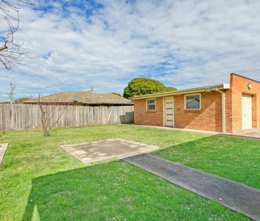 Spacious Family Home in Prime Reservoir Location - Photo 2