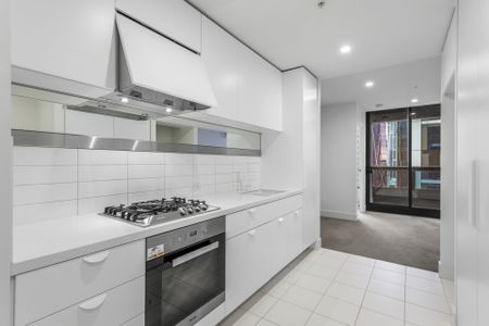 1909/500 Elizabeth Street, Melbourne - Photo 3