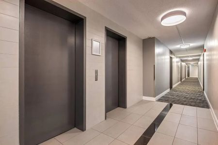 Dufferin Crossing - Photo 4