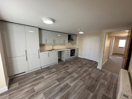 3 bedroom detached house to rent - Photo 5