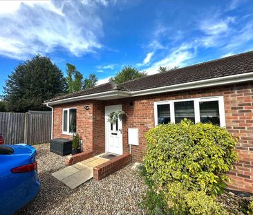 2 bedroom bungalow to rent - Photo 1