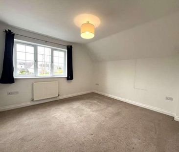 Highworth Road, Shrivenham, Swindon, Oxfordshire, SN6 - Photo 4