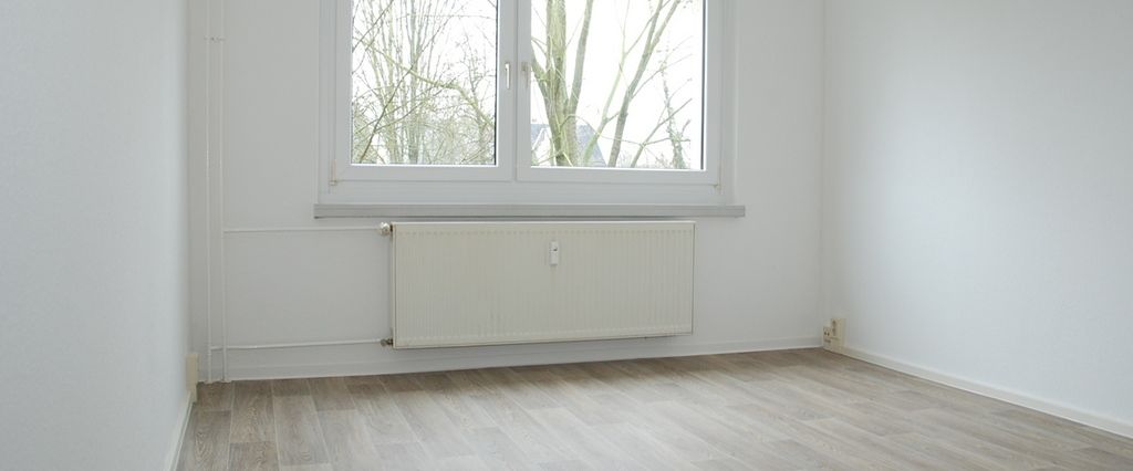 Sanierte 2-Raum-Wohnung mit offener Küche - Photo 1