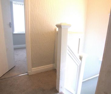 2 bedroom semi-detached house to rent - Photo 4