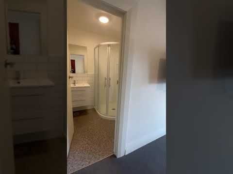 Ensuite room on Union Street, North Dunedin - Photo 1